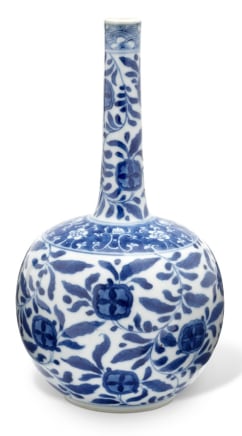 A Fine Chinese Blue and White Bottle Vase , Kangxi (1662 - 1722)