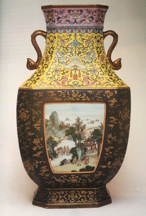 AN EXTREMELY FINE FACETTED FAMILLE ROSE VASE, Qianlong (1736 - 1795)