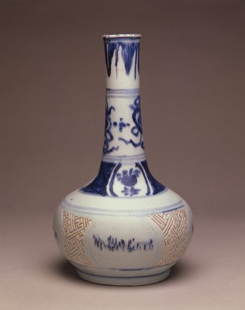 A BLUE AND WHITE BOTTLE VASE, Transitional c. 1620-1640