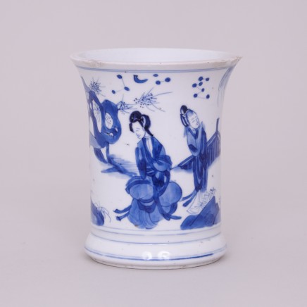 A CHINESE KANGXI BRUSH POT, 康熙年间 (1662 – 1722)