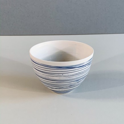 Ali Tomlin AT11 - Small Cup/Bowl, Blue Lines Porcelain 6.5 x 9 cm