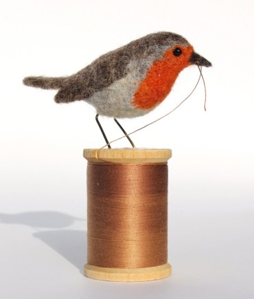 Dinny Pocock Robbin Bobbin Wool fibres and wire frame