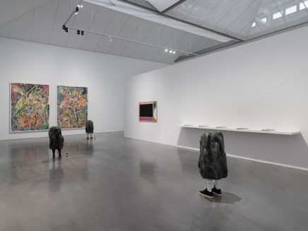 “跨界：可能与回响”展览现场，上海余德耀美术馆，2023年 摄影：Alessandro Wang 图片由余德耀美术馆惠允 Installation view of “Bordercrossing: Possibilities and Interactions” at Yuz Museum, Shanghai, 2023 Photo by Alessandro Wang Courtesy of Yuz Museum