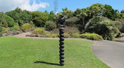 Bing Dawe | Auckland Botanic Gardens East Sculpture Path