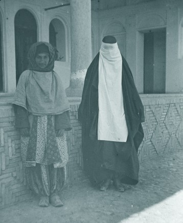 Rev. C.H. Stileman, A Zoroastrian and Muslim woman, Isfahan, Late 19th Century