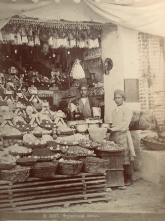 Dmitri Ivanovich Ermakov, Fruit stall, Late 19th Century