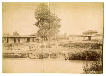 Antoin Sevruguin, Dushambabazar, route to Rasht, Late 19th Century