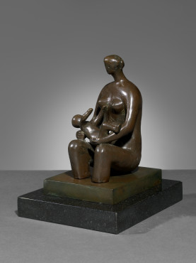 <span class="artist"><strong>Henry Moore</strong></span>, <span class="title"><em>Mother and Child: Round Form</em>, 1980</span>