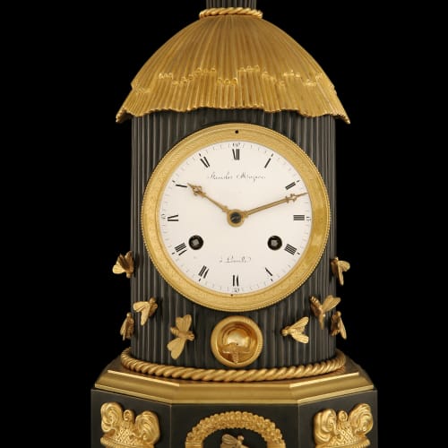Very rare pendulum clock in patinated and gilded bronze in the shape of a beehive, France