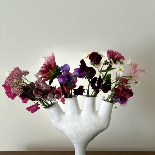 Ali Hewson, Hand vase