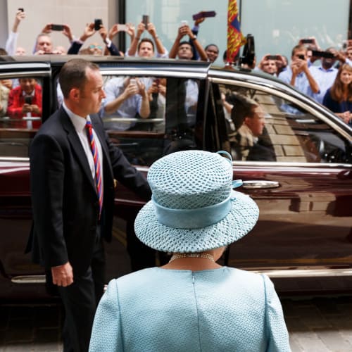 Martin Parr, The Queen visiting the Draper's Livery Hall on their 650th Anniversary, 2014