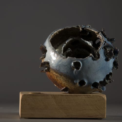 Allison Weightman  Quadruple Shotgun Bowl on Plinth, 2019  ceramic, metal, wood  20cm (h) x 15cm x 15cm