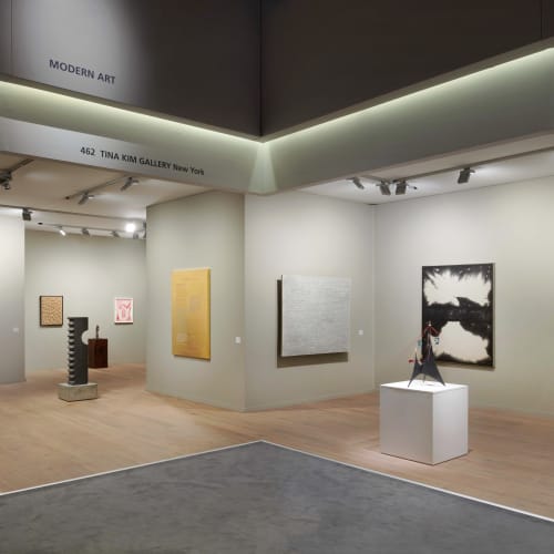 Installation view of Tina Kim Gallery | Stand 462 at TEFAF Maastricht (Mar 11-19, 2023). Courtesy of Tina Kim Gallery. Photo by Sylvain Deleu.