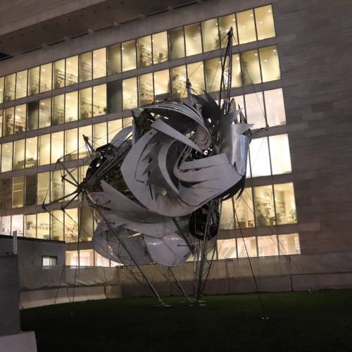 Frank Stella, Prinz Friedrich von Homburg, Ein Schauspiel, 3X, 1998-2001 Stainless steel, aluminum, painted fiberglass, and carbon fiber Overall size : 372 x 468 x 408 inches., Gross weight: 2000 lbs. On view at the National Gallery of Art, Terrace Entrance "20.NGA.East.WDC.16January2020" by Elvert Barnes is licensed under CC BY-SA 2.0.
