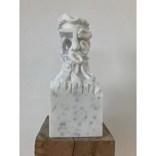 Kevin Francis Gray, Ulster Boy (Maquette), 2022, Statuario Marble, 60 x 25 x 26 cm, Courtesy the artist and Eduardo...