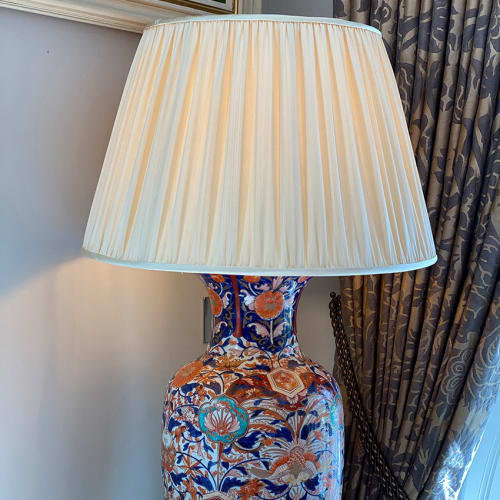 Strie Ivory Silk Lampshade on an Antique Imari Ceramic Lamp
