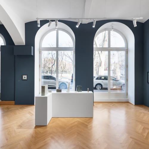 Installation View: Greta Schödl, Strassenpoesie, Phileas, Vienna. Photo: Manuel Carreon Lopez