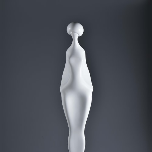 Xun Wang 王尋, Blossom – Elegance 女大十八變 - 窈窕淑女, 2023