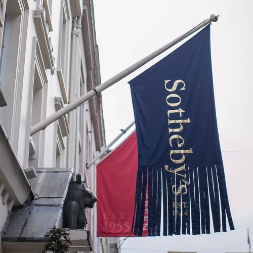 Sotheby's New Bond Street flag © Bizzy Arnott
