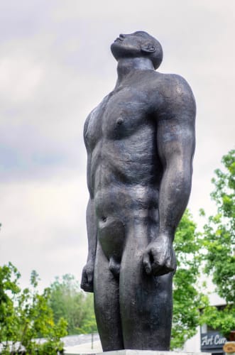 Anton Smit Collosal Youth - Monumental, 2022 GRP 470 x 167 x 80 cm