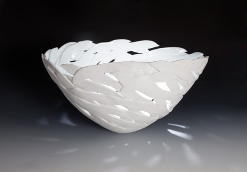 Les Blakebrough Fortescue Bay, 2015 Large oval kelp bowl, southern ice porcelain 32 x 59 x 44cm