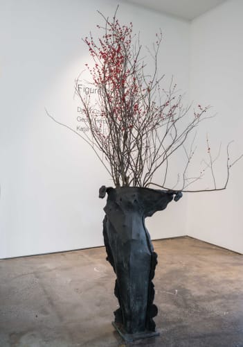 Georg Herold Untitled, 2015 Bronze 100 x 60 x 30 cm | 39.5 x 23.5 x 12 in