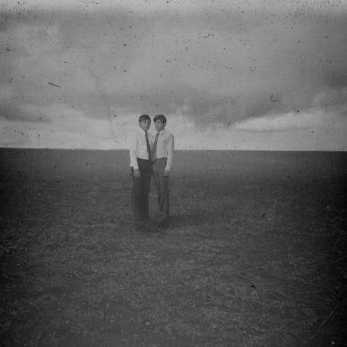 于一蘭 《地平線:登頂》 Horizon: Ke Puncak, 2003 黑白數位輸出於柯達世尊相紙 Digital C-type print 45.5 x 45.5 cm Edition of 8 plus 2 artist's proofs