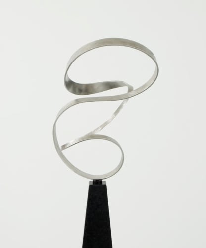Ray Haydon Fluid 1.98, 2008 Stainless steel on basalt base 1420 x 330 x 330 mm