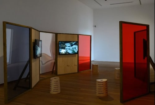 Kent Chan, Seni, 2019 Three-channel video installation, 31 mins 1 sec. Courtesy of the artist.