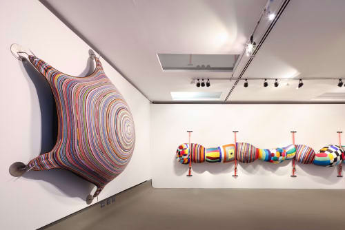 JOANA VASCONCELOS . EXTRAVAGÂNCIAS, MUSEU OSCAR NIEMEYER, CURITIBA, BRASIL