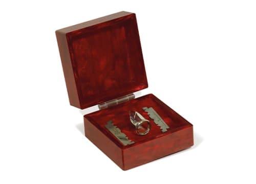 LYZ PARAYZO . ENTRE ESCULTURAS E OBJETOS, CAPÍTULO II