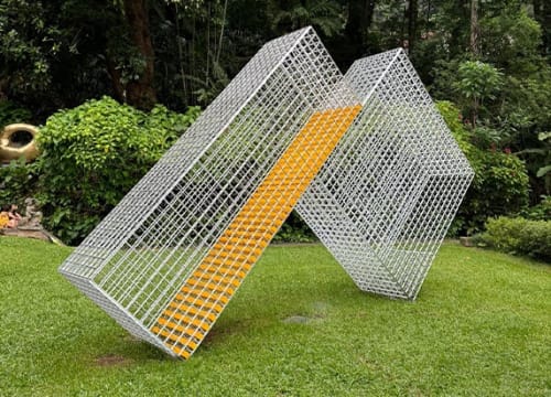 ASCÂNIO MMM . GEOMETRIA INQUIETA