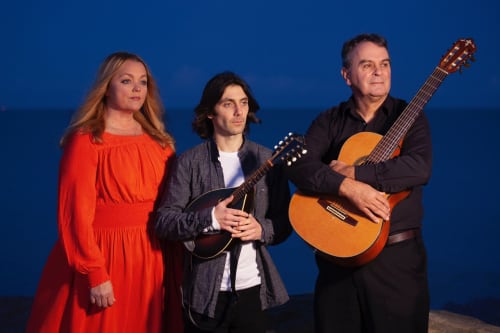 Open Water, An acoustic quartet steeped in the British Folk Tradition with influences of Celtic and American Bluegrass.