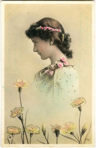 Postcard Romance , Curator Rubens Fernandes Junior shows 49 postcards from his collection, produced between 1900 and 1915.