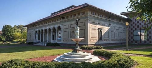 A fountain in front of a building