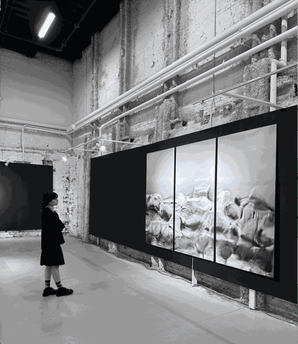 HRH Prince Nikolaos Interviewed on Artnet News: Wet Paint by Annie Armstrong