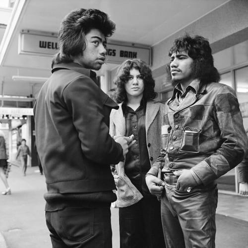 Nō hea koe? Ko wai koe?