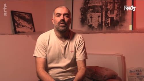 Nicolas Daubanes at Tracks, Attention chantier : le béton s’arme pour la résistance