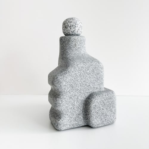 Matt Byrd BERYL, 2022 granite 13.5 x 8 x 7.5 in