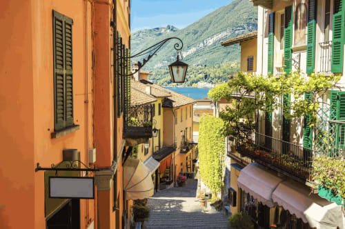 In Bellagio, an Artist’s Ode to Lake Como Comes to Life