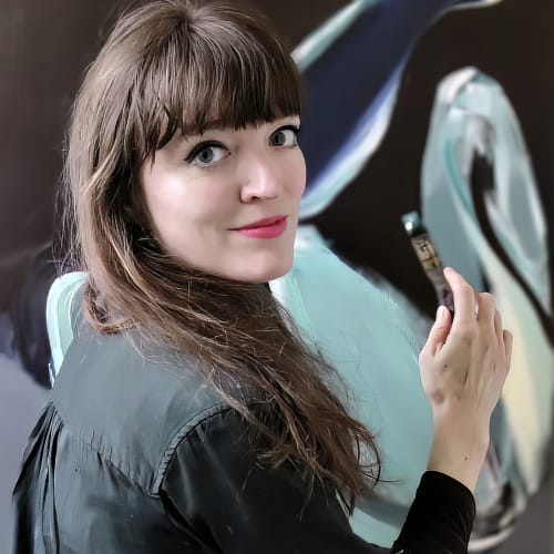 Malwina Chabocka pronounced Mal [VEE] na [HA-BOT-SKA]