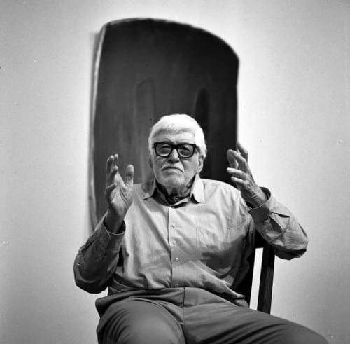 Ron Gorchov, Beloved Painter of Stripped-Down Canvases, Is Dead at 90