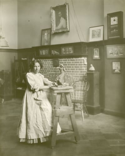 Photo of Bessie Potter Vonnoh in her studio by Jessie Tarbox Beals, c. 1905, silver print, Department of Image Collections, National Gallery of Art Library, Washington, DC.