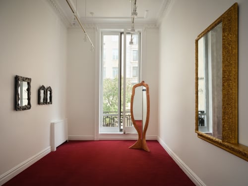 Sight Unseen, The Weekly