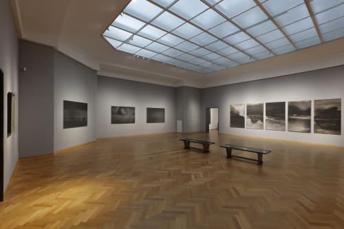 Dirk Braeckman, Dirk Braeckman - Léon Spilliaert: Night Wanderers