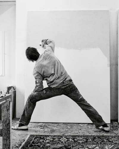 Daniel Richter in his studio | Photo credit: Hanna Putz for Süddeutsche Zeitung, 2020