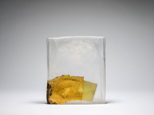 Laura de Santillana: Echoes of Her Gaze, Impressions of Tokyo and Kyoto in Glass