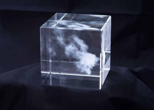 Miya Ando, Kumo (Cloud), 2017. Etched glass, 3.15 x 3.15 x 3.15 in. Photo courtesy the Corning Museum of Glass.