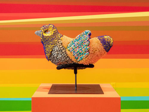 My Joy My Joy My Joy (2021), acrylic felt, polyester fiber fill, pyrite, glass beads, sea glass, vinyl sequins, white abalone shell, metal base, nylon thread, aluminum sculpture wire, and artificial sinew, 16.5 × 13.3 × 22 inches. Installation view of ‘The Body Electric’ at SITE Santa Fe, 2022. Photo by Shayla Blatchford. All images © Jeffrey Gibson, shared with permission courtesy of Sikkema Jenkins & Co., New York; Kavi Gupta Gallery, Chicago; Roberts Projects, Los Angeles; and Stephen Friedman Gallery, London