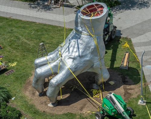 GIANT HAND SCULPTURE BY CHICAGO ARTIST TONY TASSET ARRIVES AT UPTOWN FOR FRONT TRIENNIAL
